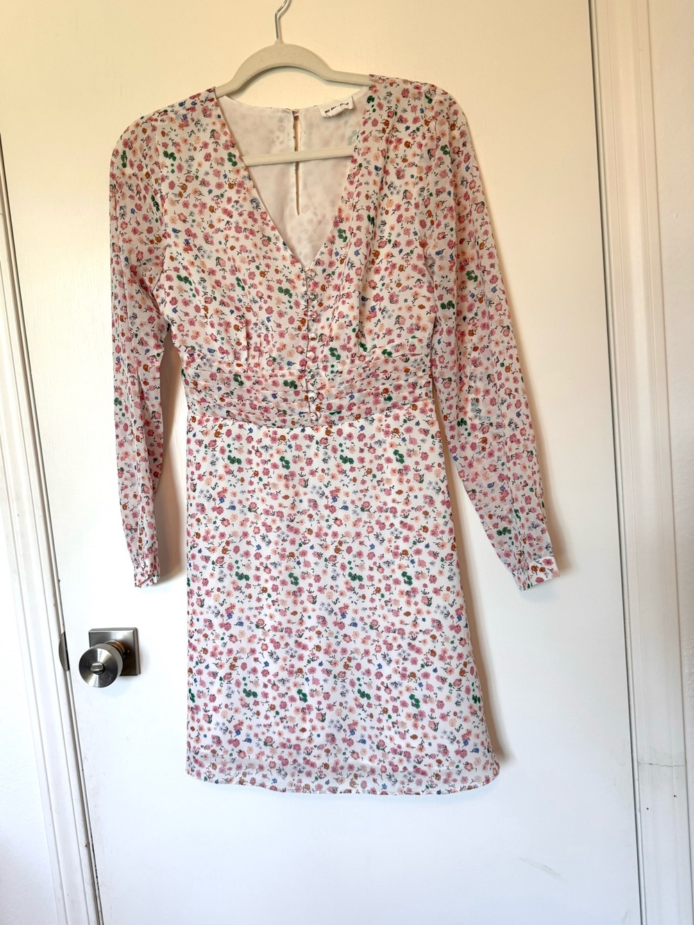 Long Sleeve Pink Floral V-Neck Dress